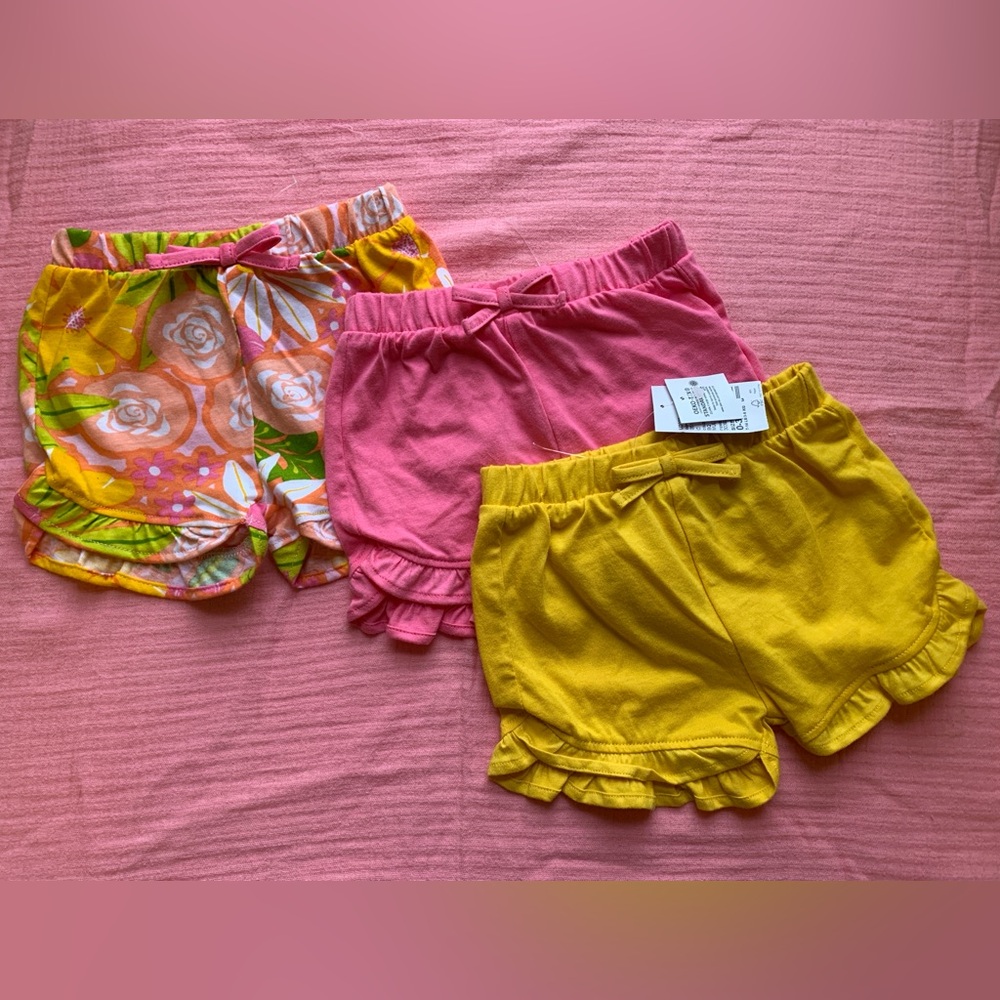 Pack of 3 Baby Shorts - The Children's Place size 0-3 months girls NWT
